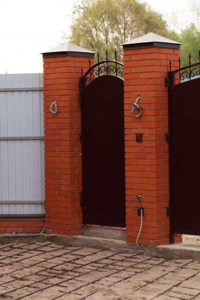 Brick Columns Installation in Powell